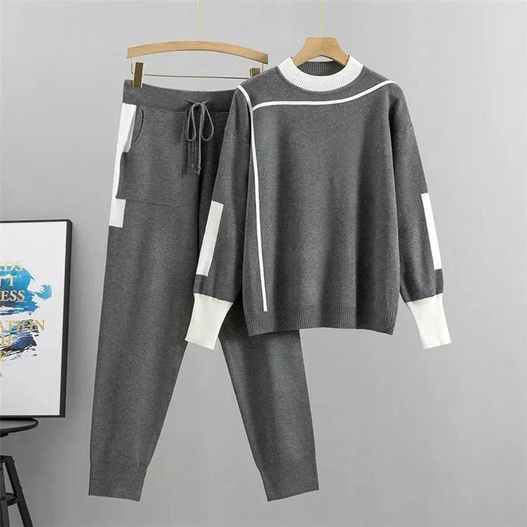 Plus Size Women's Tracksuit Set Cozy Sweater and Jogger Outfit 2