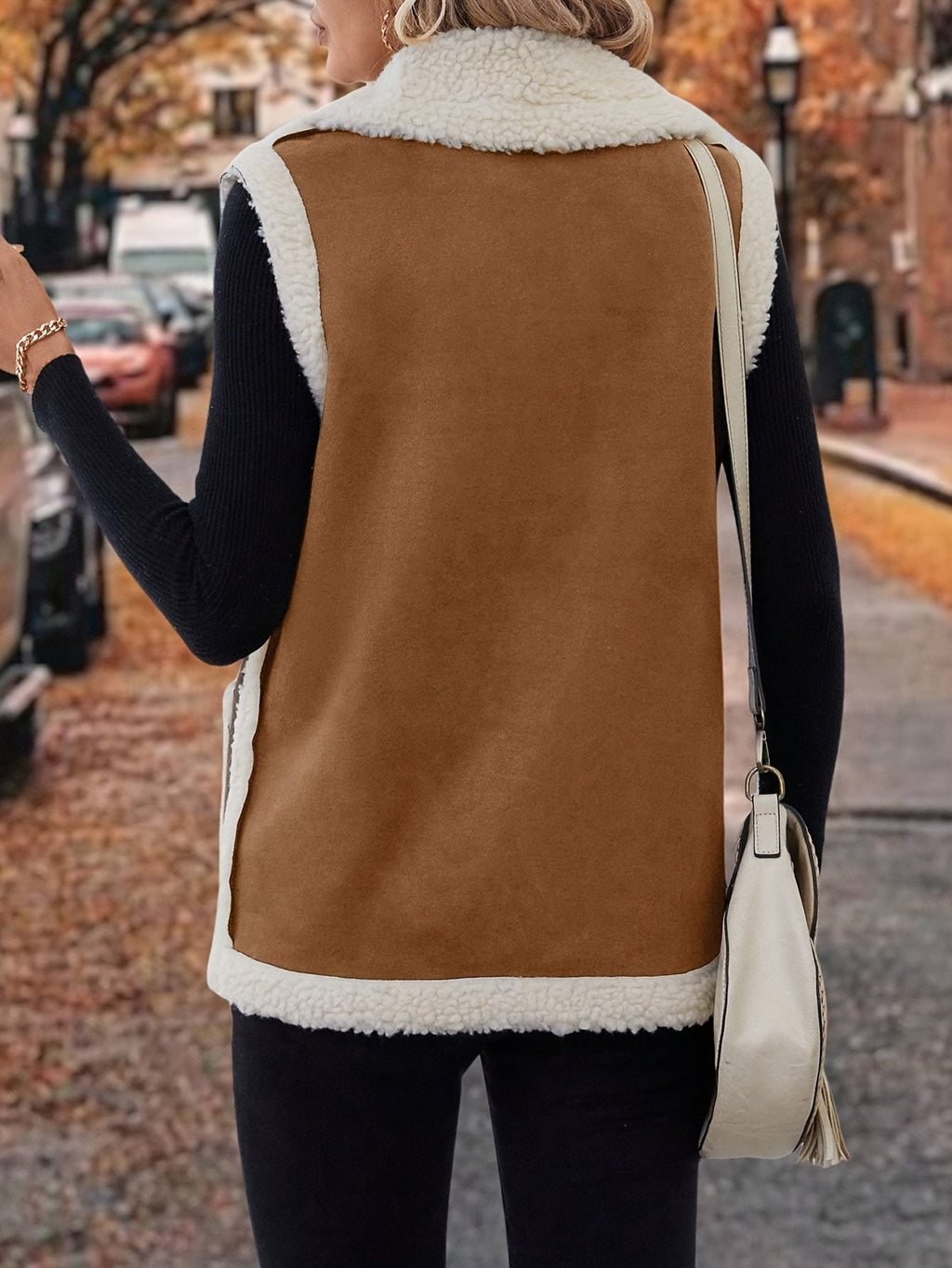 Women’s Black Gilet Sleeveless Vest with Lapel Collar and Pockets 1