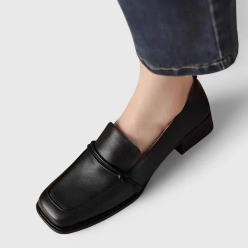 Women’s Black Loafers Classic Square Toe Design for Stylish Comfort 1