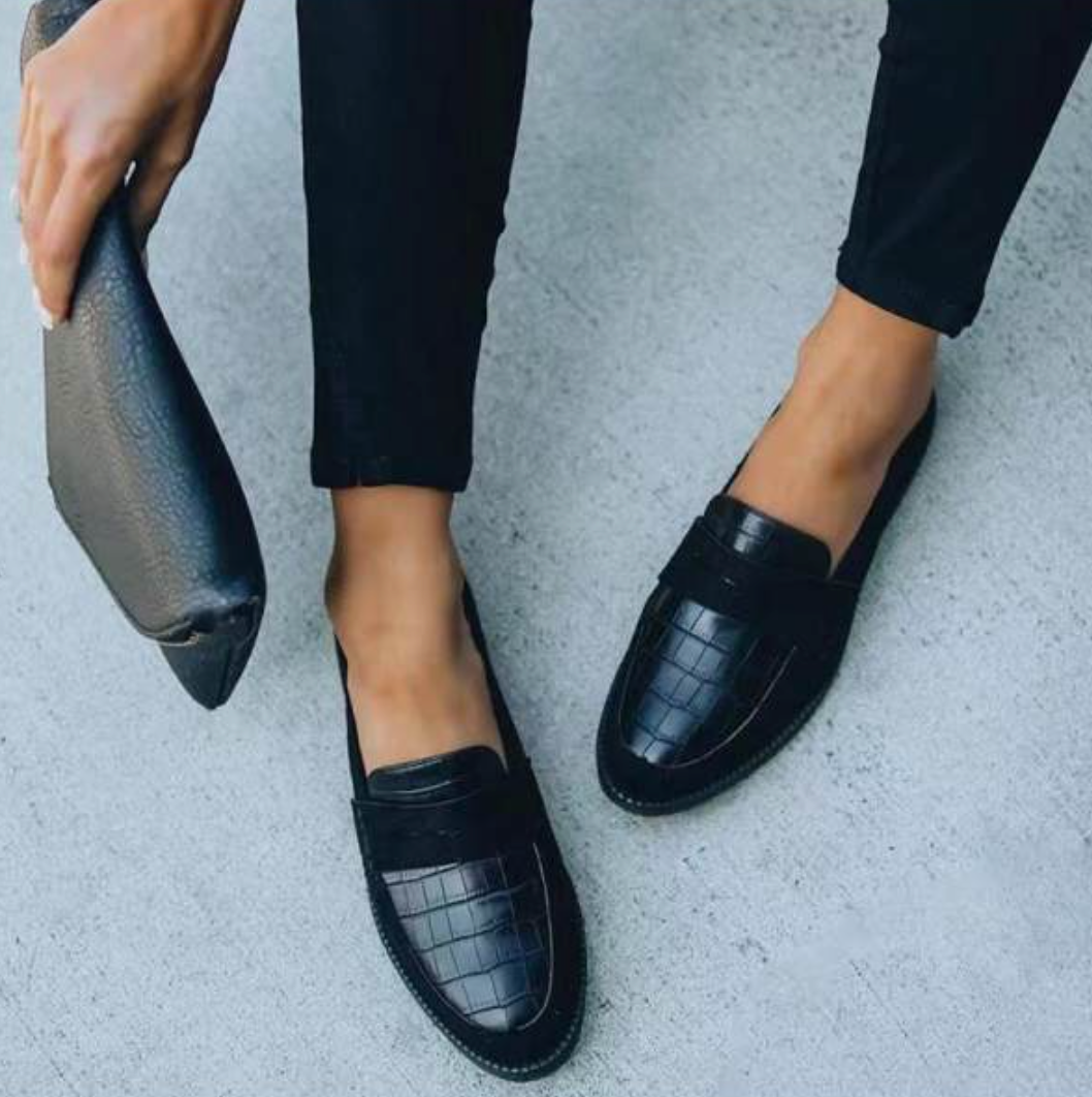 Women’s Black Loafers Crocodile Texture Stylish and Comfortable 0