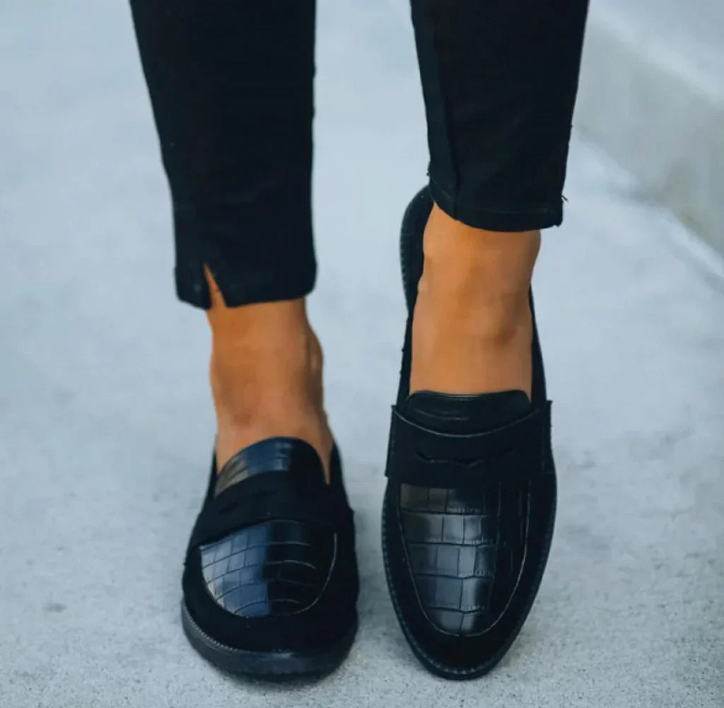 Women’s Black Loafers Slip-On Design with Textured Detailing 1
