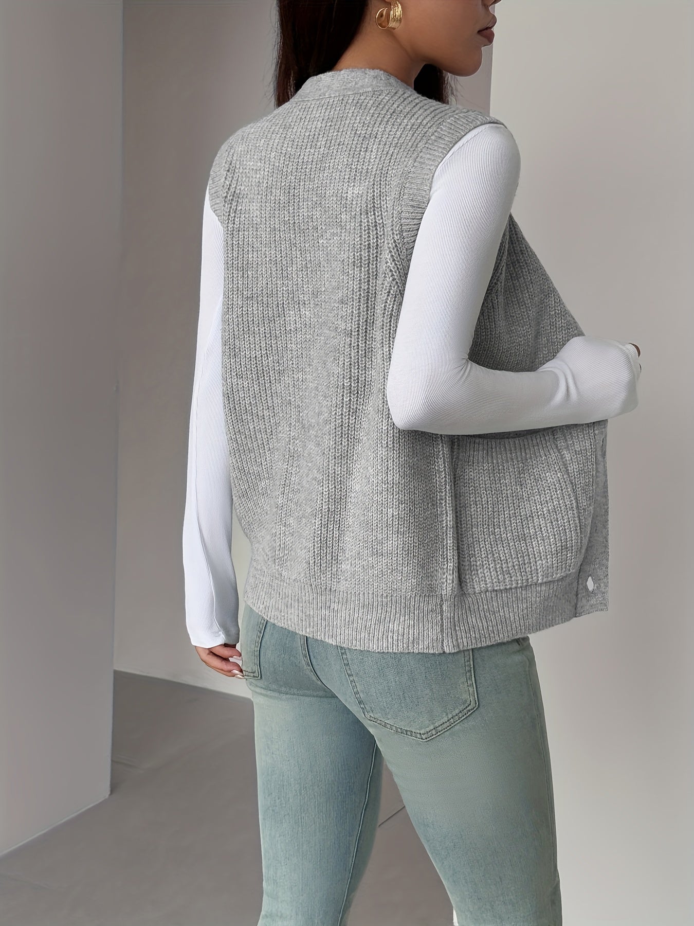 Women’s Buttoned V-Neck Knit Vest Versatile Layering 2
