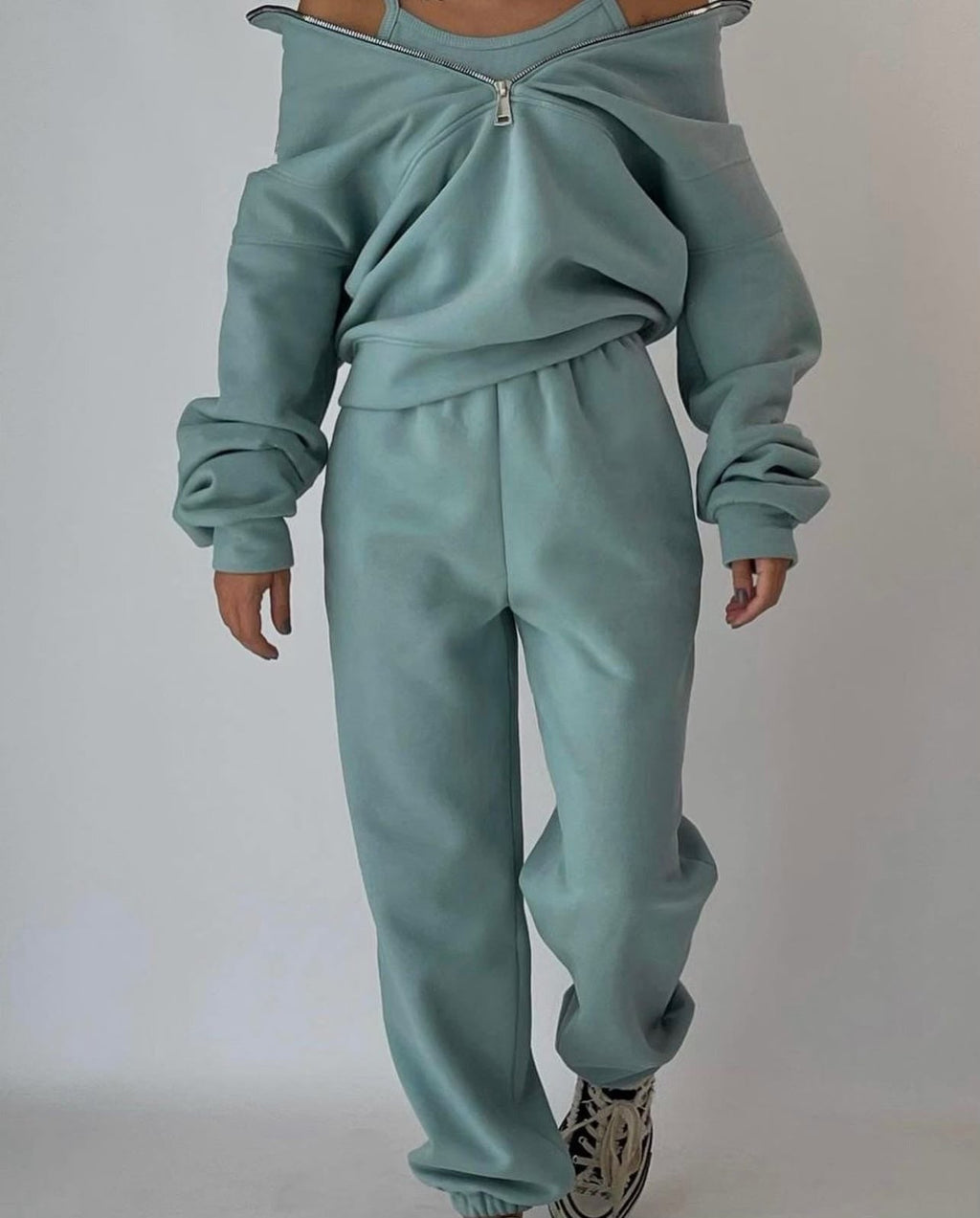 Women’s Casual Oversized Two-Piece Set Comfortable Streetwear Style 4