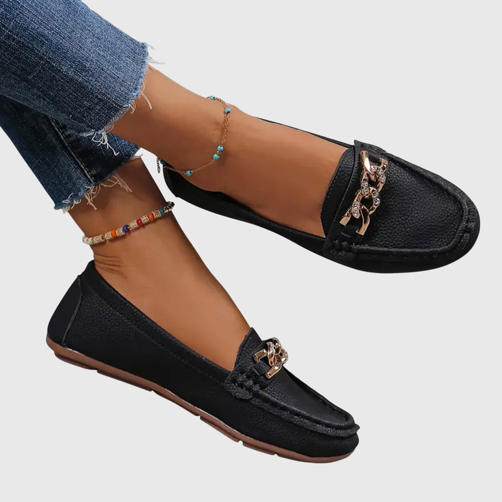Women’s Chic Loafers with Gold-Chain Detail for Elegant Style 1