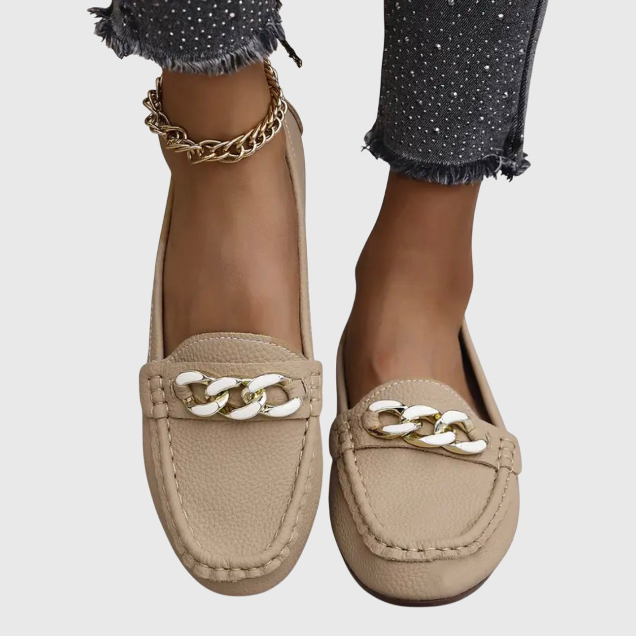 Women’s Chic Loafers with Gold-Chain Detail for Elegant Style 2