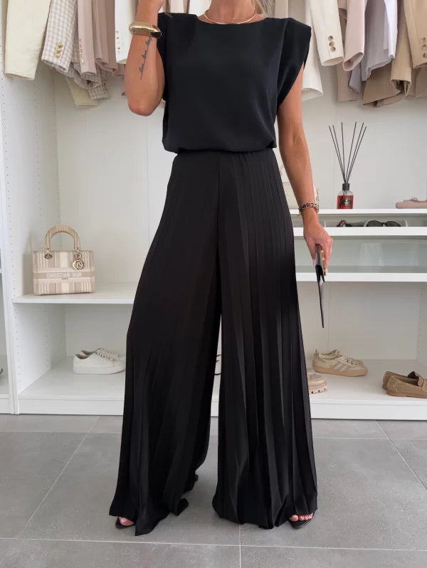 Women’s Chic Set Pleated Trousers and Top for Elegant Style 2