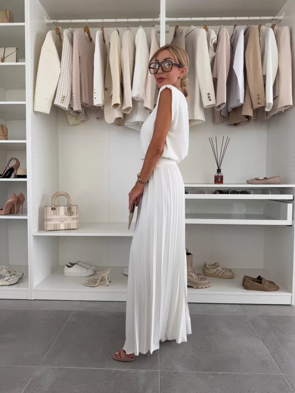 Women’s Chic Set Pleated Trousers and Top for Elegant Style 5