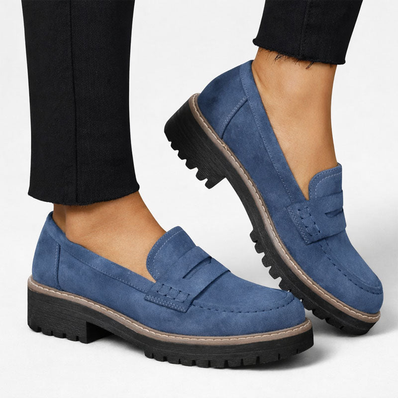 Women’s Chunky Loafers Modern Slip-On Design in Black 3