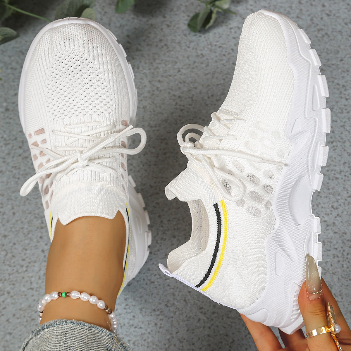 Women’s Comfortable Sneakers Wide Toe Design for Everyday Wear 2