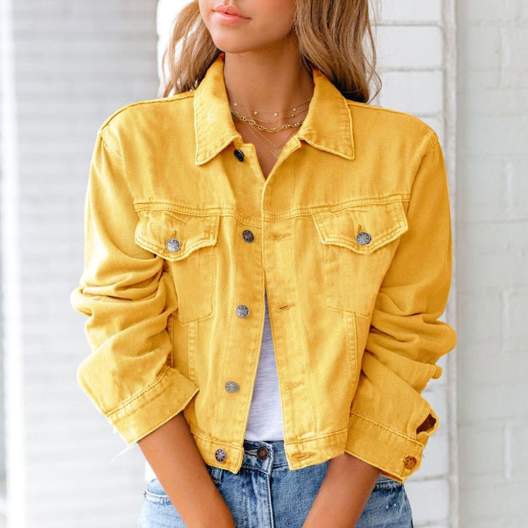 Women’s Denim Jacket Classic Style with Modern Touch 1