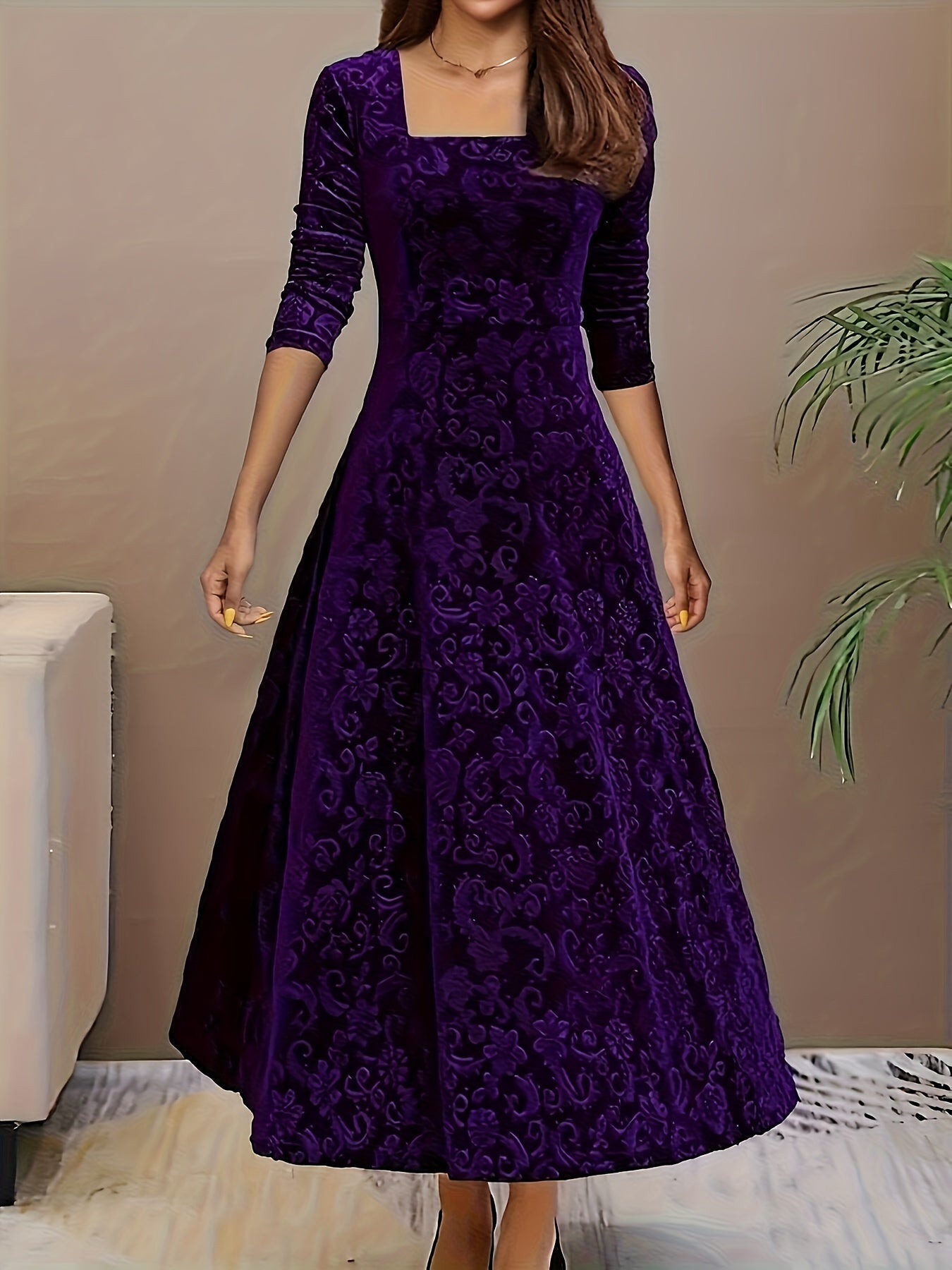 Women’s Elegant Floral Midi Dress Luxurious Velvet Design 2