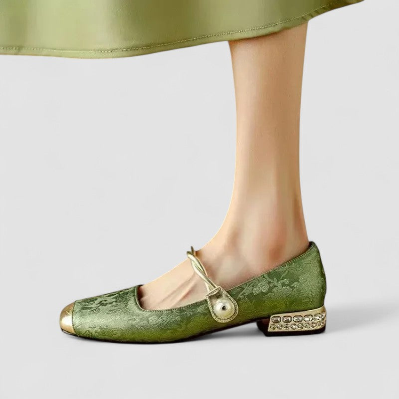 Women’s Elegant Mary Jane Shoes Vintage Style with Low Block Heel 1