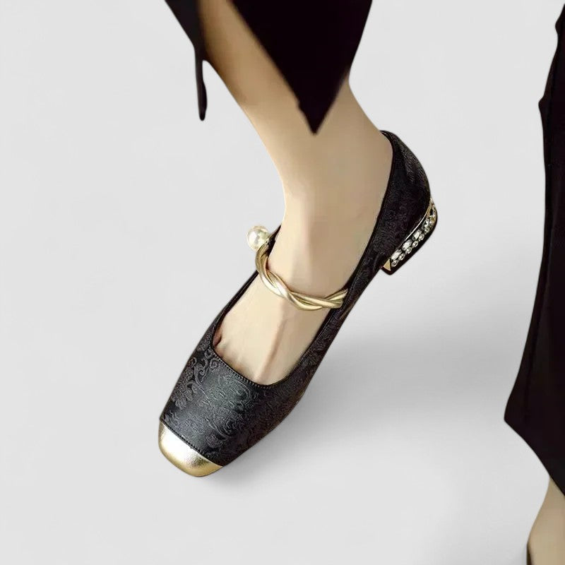 Women’s Elegant Mary Jane Shoes Vintage Style with Low Block Heel 6