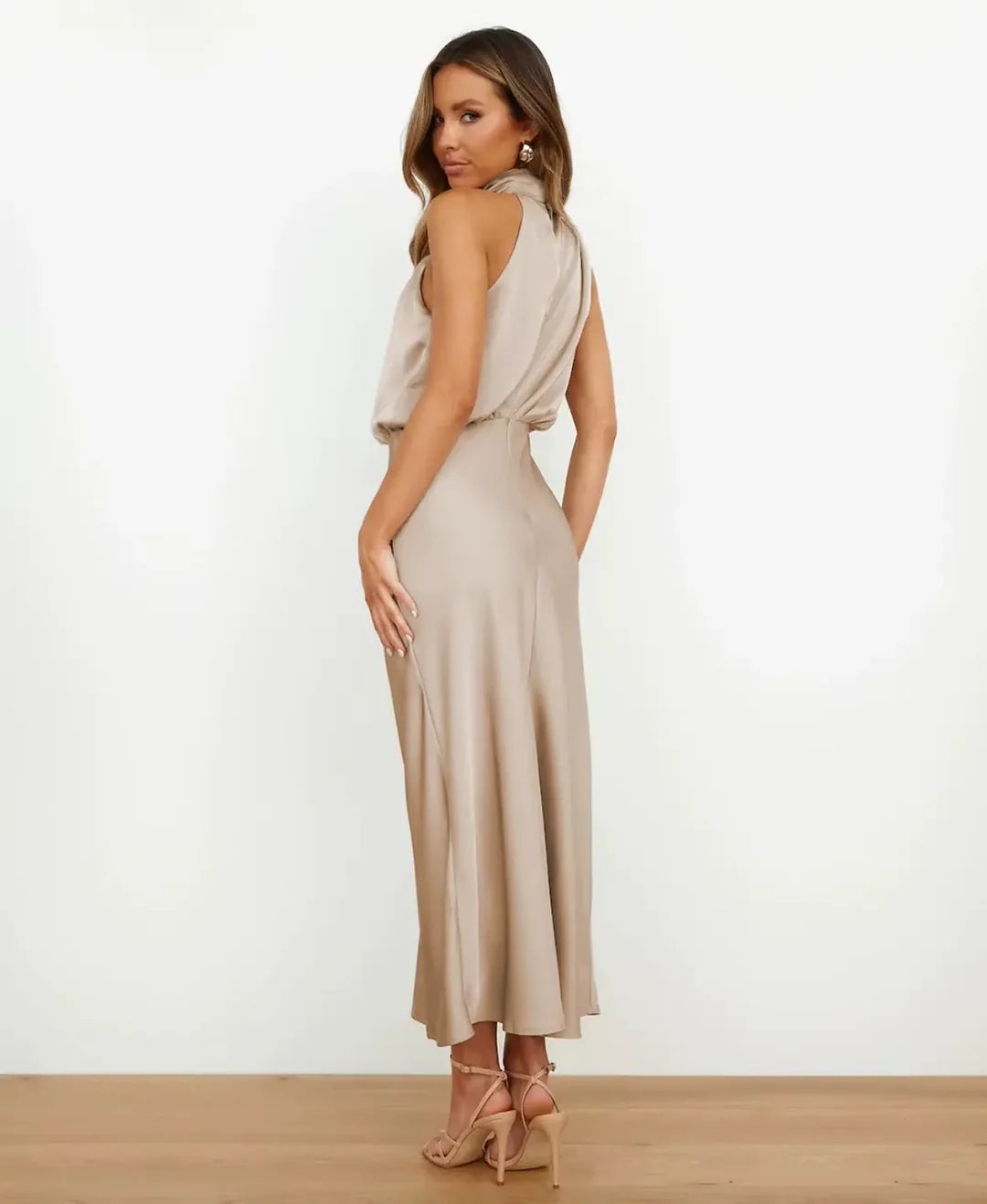 Women’s Elegant Midi Dress Sleeveless High Neck Style 2