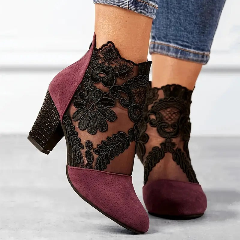 Women’s Elegant White Heels Handmade Floral Design 0