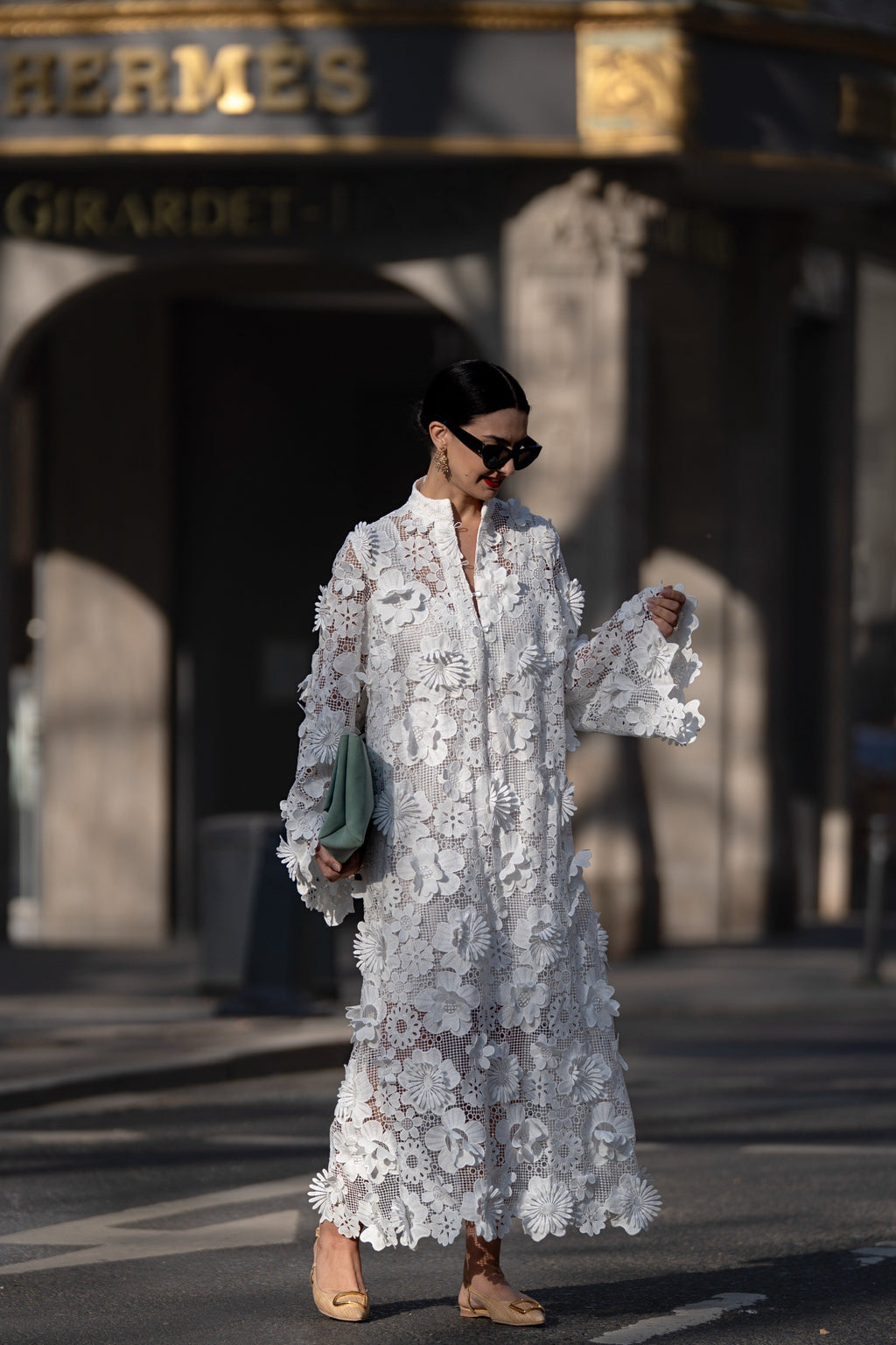 Women’s Elegant White Lace Dress Timeless Formal Style 2