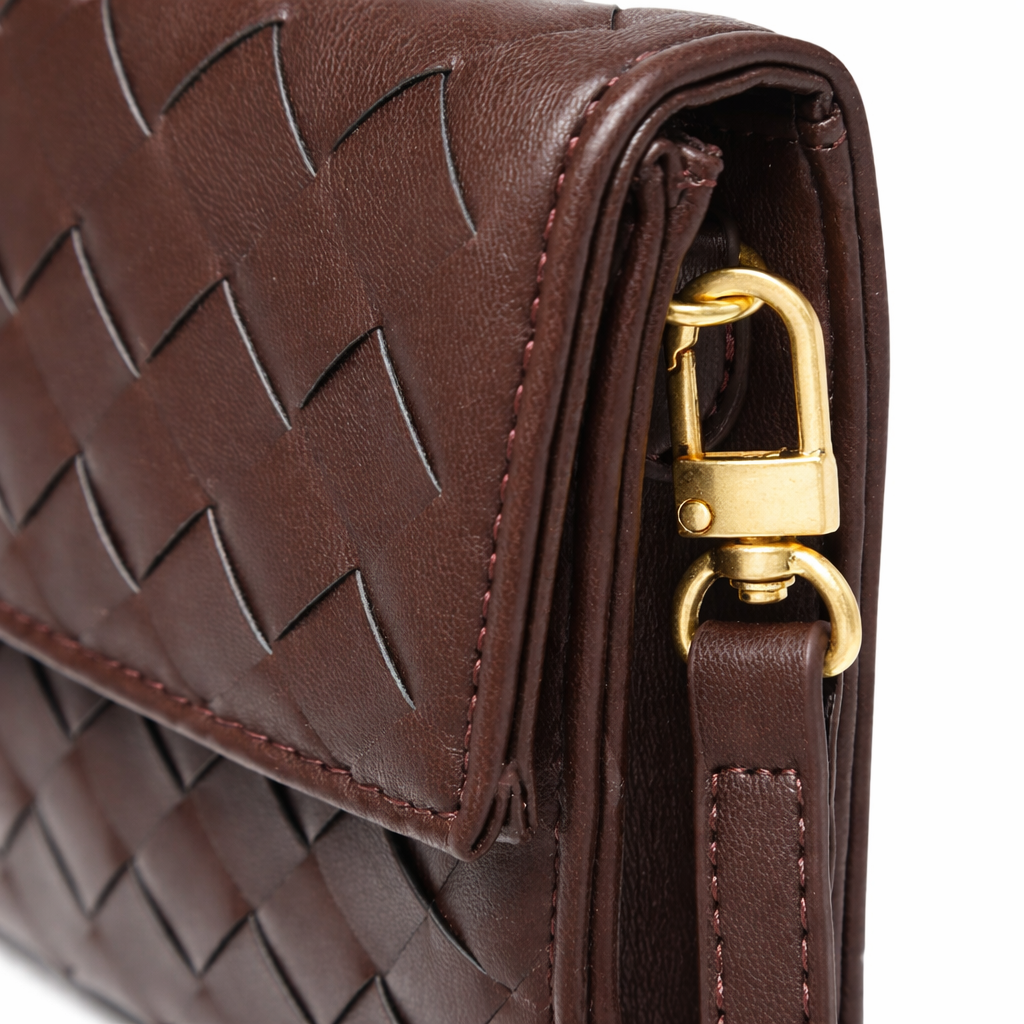 Women’s Gold Clutch Bag Elegant Woven Design for Evening Events 1