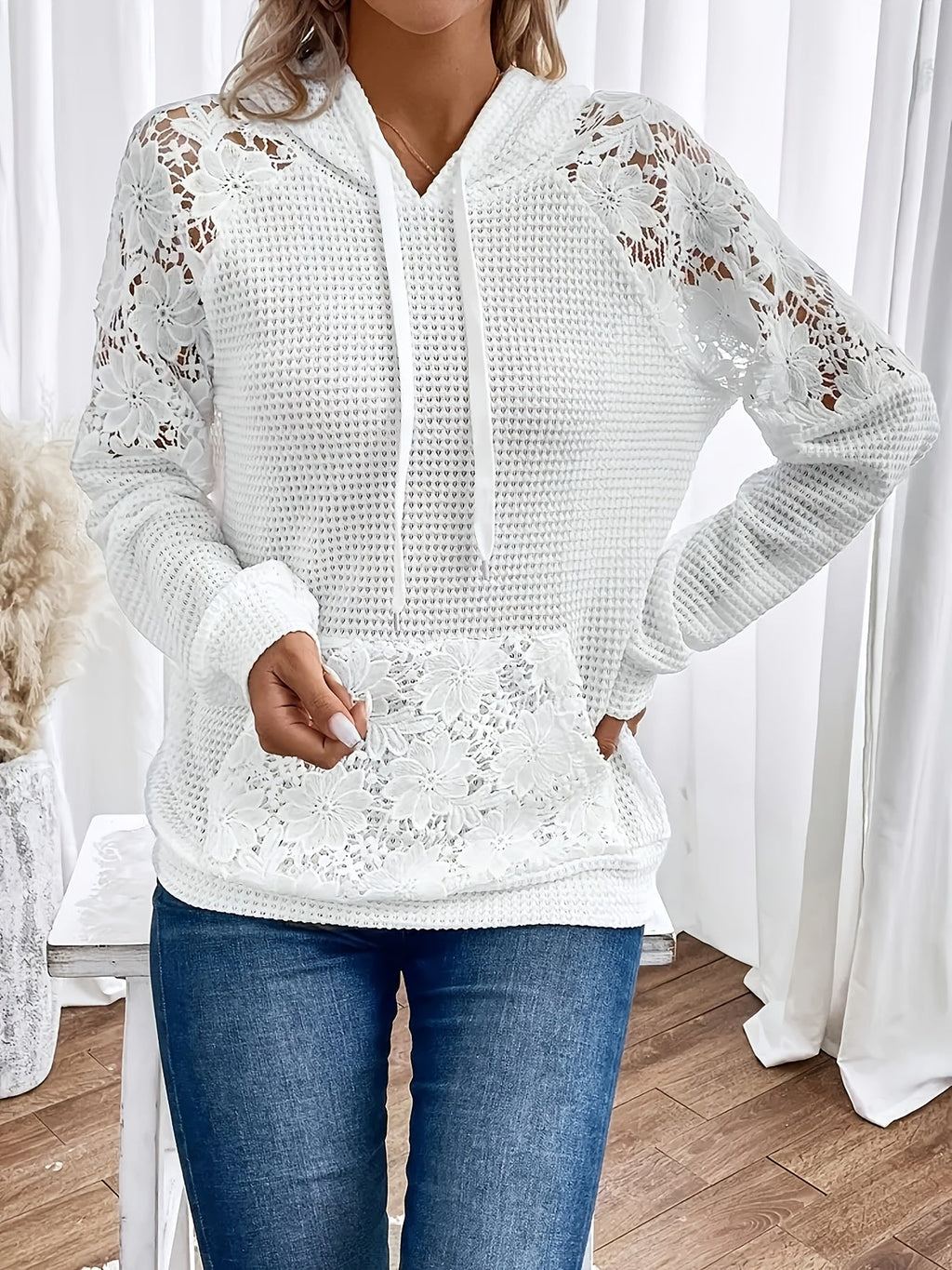 Women’s Hooded Top with Floral Trim Relaxed Fit 4