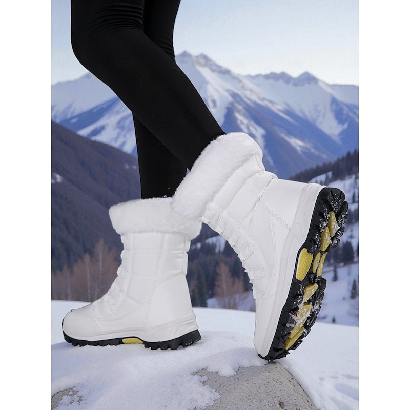 Women’s Lace-Up Winter Boots Cozy and Stylish Design 3