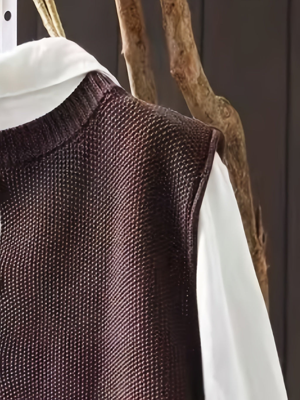 Women’s Lightweight Elegant Cardigan with Button Accents 4