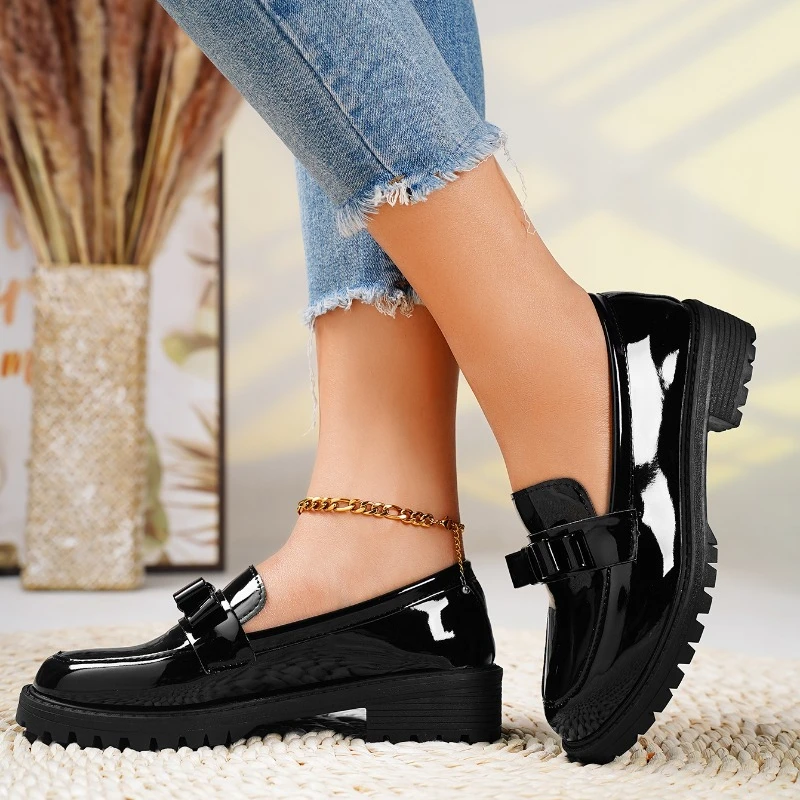 Women’s Platform Loafers Stylish Slip-On Design for Everyday Comfort 3