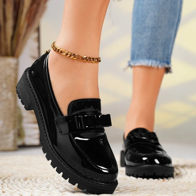 Women’s Platform Loafers Stylish Slip-On Design for Everyday Comfort 4