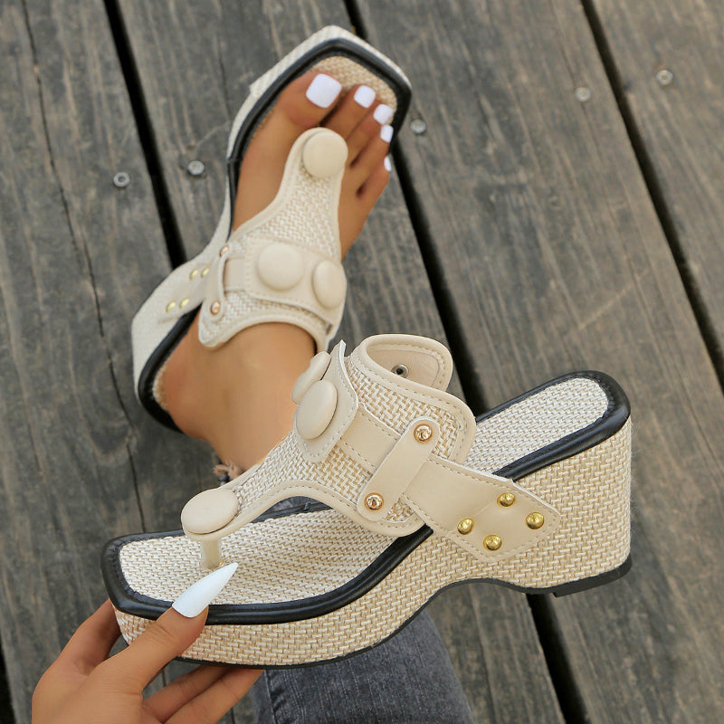 Women’s Platform Sandals Casual Toe-Post Design with Decorative Buttons 3