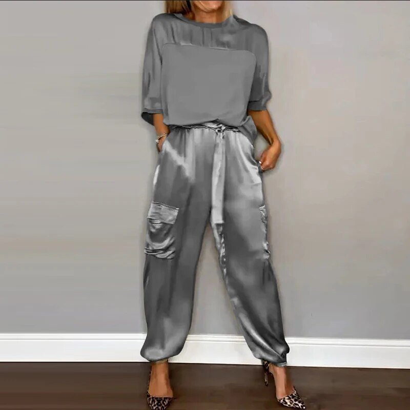 Women’s Plus Size Lounge Set Relaxed Fit Cargo Pants and Top 3