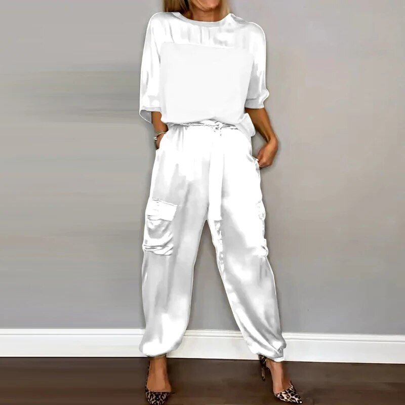 Women’s Plus Size Lounge Set Relaxed Fit Cargo Pants and Top 4