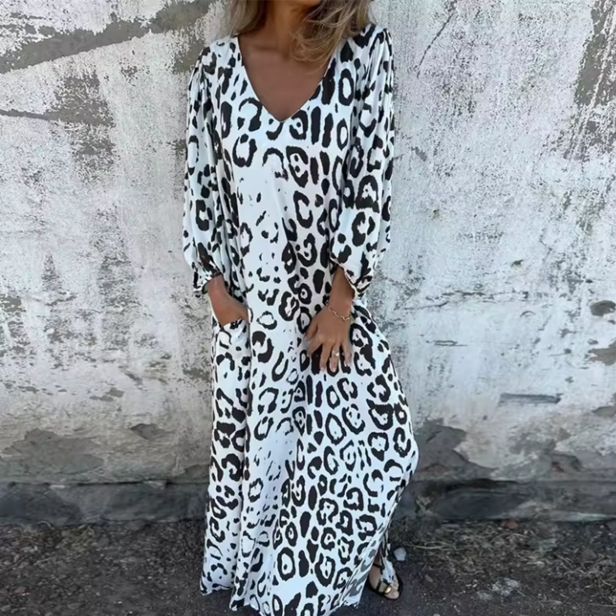 Women’s Plus Size Maxi Dress V-Neck Long Sleeve Leopard Print 1