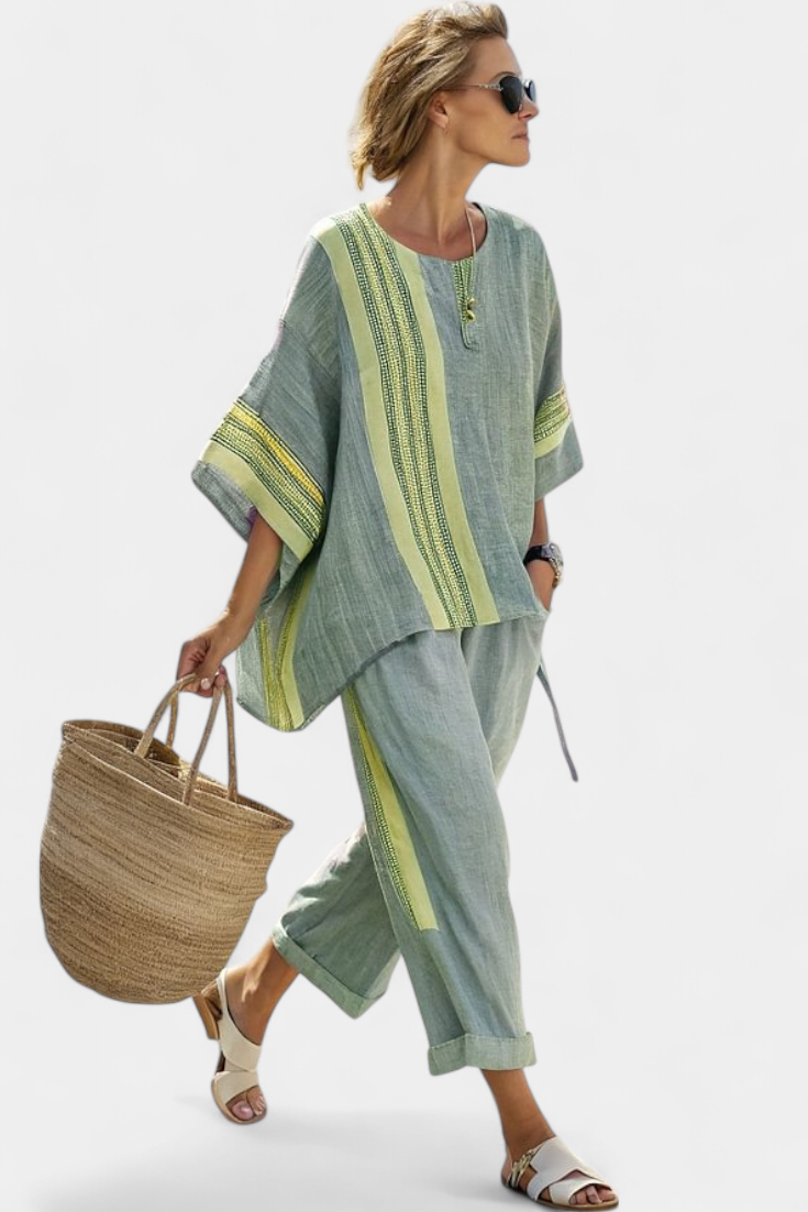 Women’s Relaxed Fit Lavender Top and Mustard Striped Pants Stylish Outfit 4