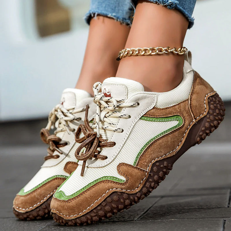 Women’s Retro Leather Sneakers Textured Sole Design 7