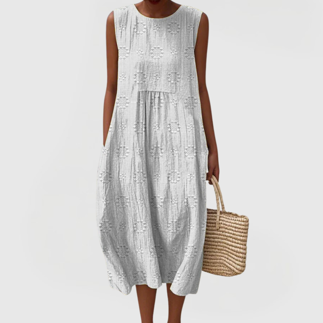 Women’s Sleeveless Summer Dress with Embroidery and Pockets 2