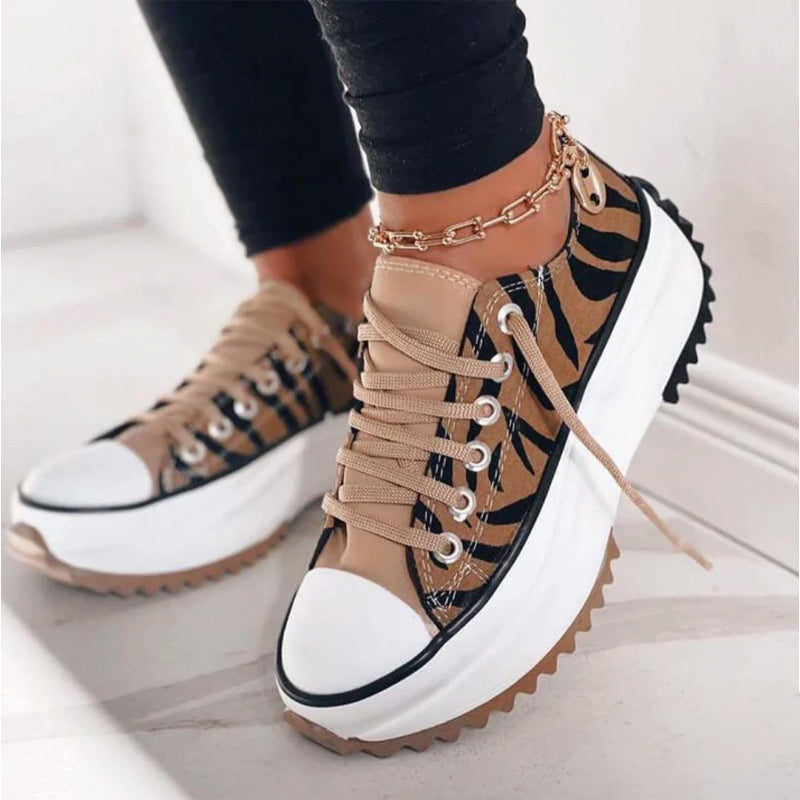 Women’s Slip-On Sneakers Stylish Platform Design 2