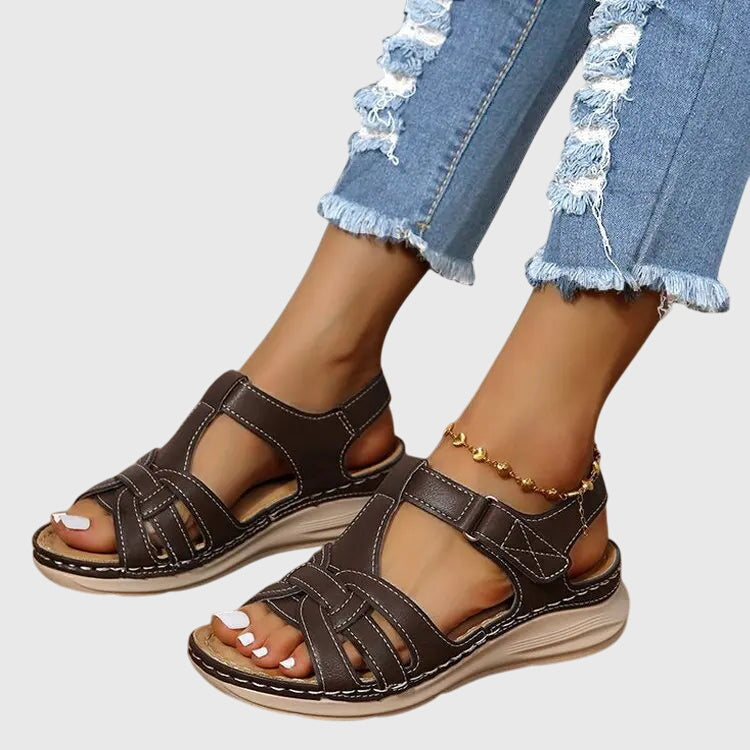 Women’s Supportive Sandals Lightweight Adjustable Design 3
