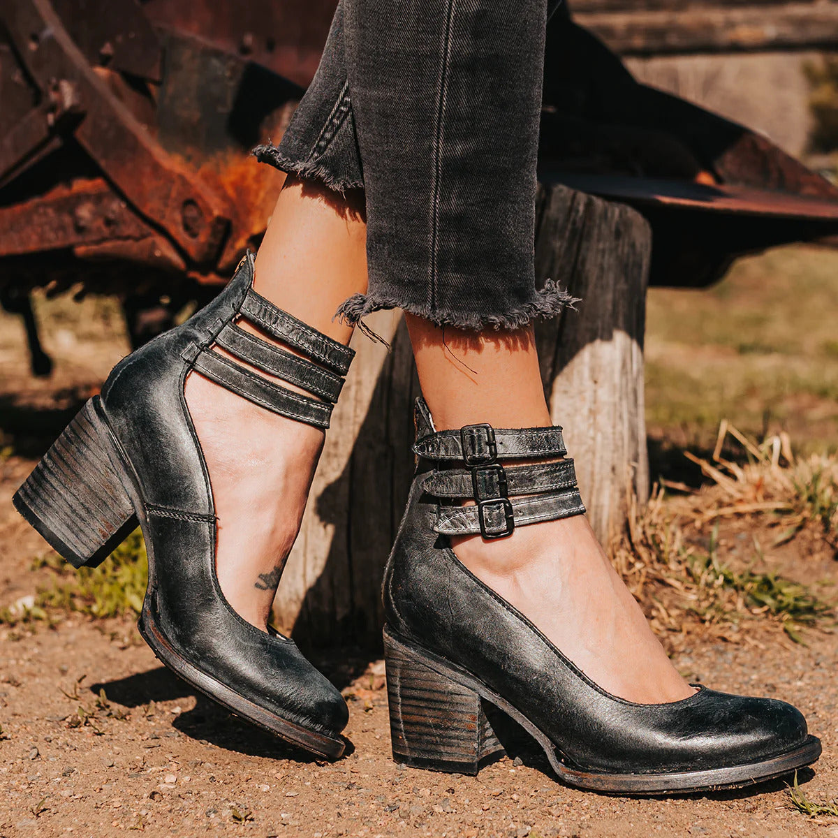 Women’s Vintage Ankle Strap Heels Elegant Block Design 2