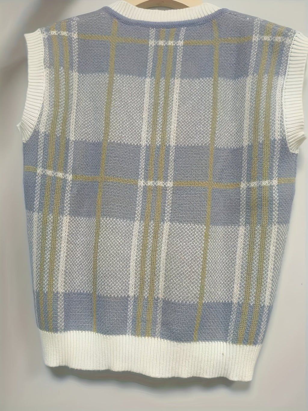 Women’s Vintage Plaid V-Neck Sweater Vest Classic Layering 2